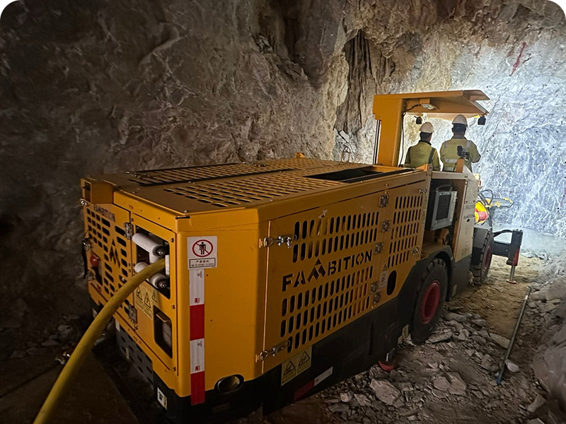 Jumbo de perforaci&oacute;n subterr&aacute;nea FAMBITION opera en un proyecto minero en Turqu&iacute;a