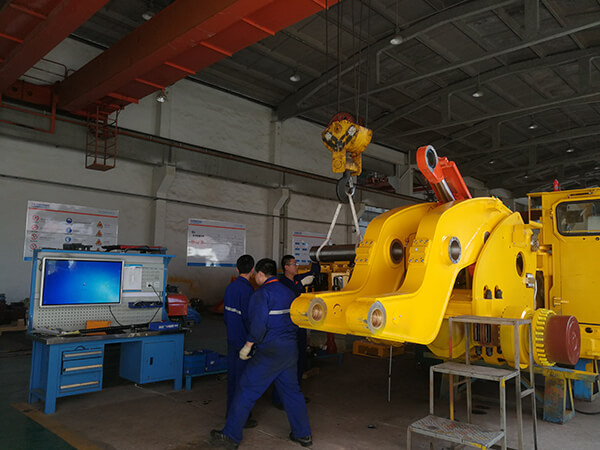 Cami&oacute;n de miner&iacute;a subterr&aacute;nea 